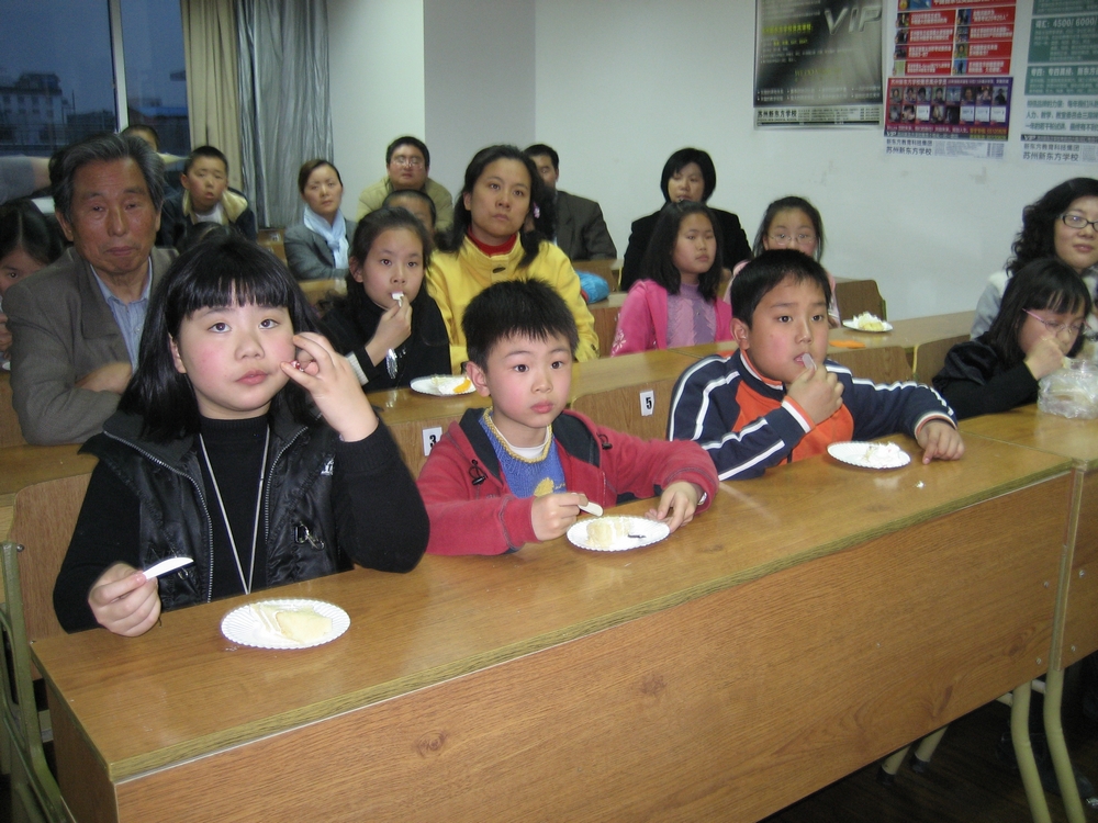 新东方泡泡少儿小学员的生日party-往届回顾 -新