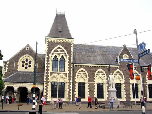 ﲩ canterbury museum