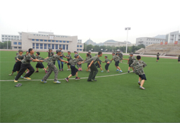 北京青少年军事夏令营让孩子变得更快乐