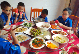 好好吃饭，补充营养