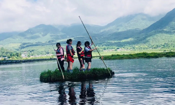 海滨夏令营报名多少钱