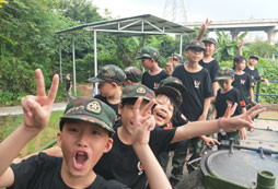 孩子们一个个开心的笑容
