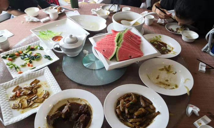第一天的午餐