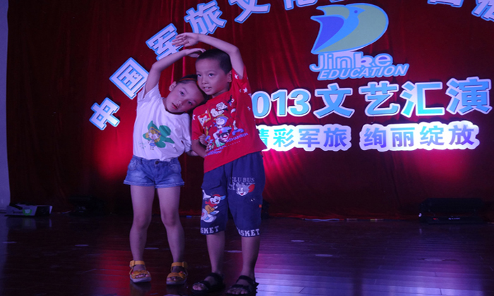 小营员超萌时装秀