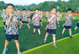 练拳，强身健体