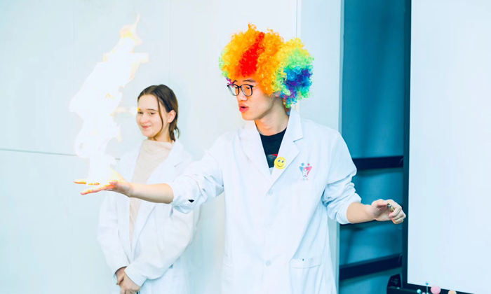 美式外教科学营