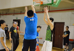 英语篮球夏令营多少钱？会很贵吗