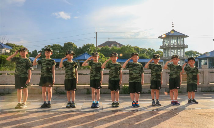 上海的7天夏令营收费多少