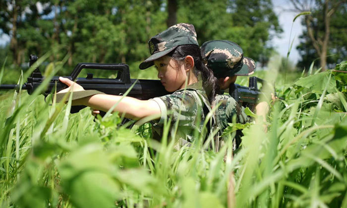 2023“涅磐凤凰”菁英女兵特训14天夏令营.jpg