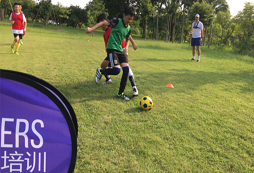 青少年参加深圳足球夏令营能达到什么训练目标