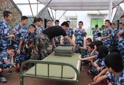 青少年军事夏令营适合锻炼孩子吗？