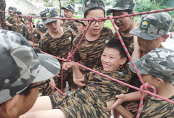 学员们一起快乐玩耍