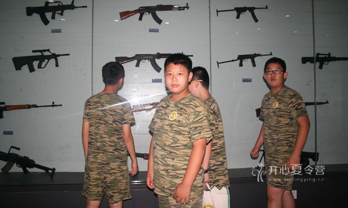 和我最爱的武器留影