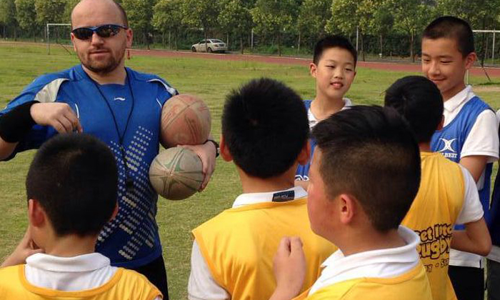 中小学生参加橄榄球夏令营安全吗？.jpg