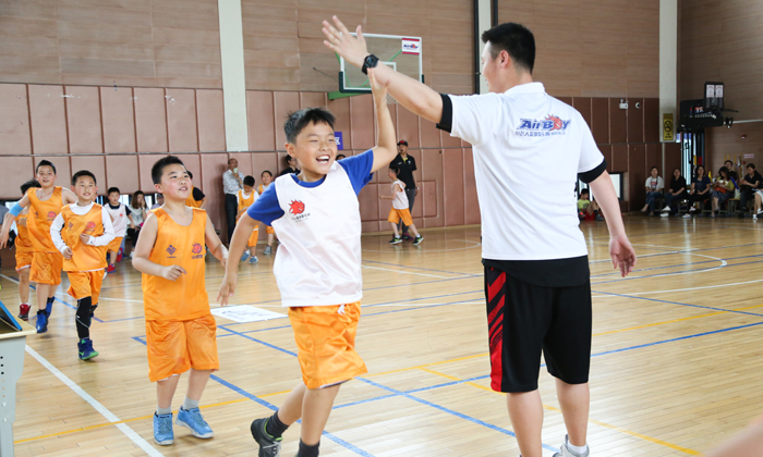 中小学生体育夏令营