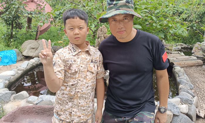 和教官合照