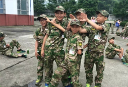 小学生在拓展夏令营期间会出现的体罚的问题
