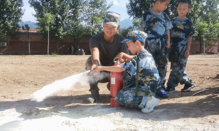 学会使用灭火器