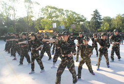 孩子做事拖拉 参加上海西点军事夏令营有效果吗？
