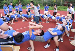 参加心智成长夏令营给孩子一个挑战自我的机会
