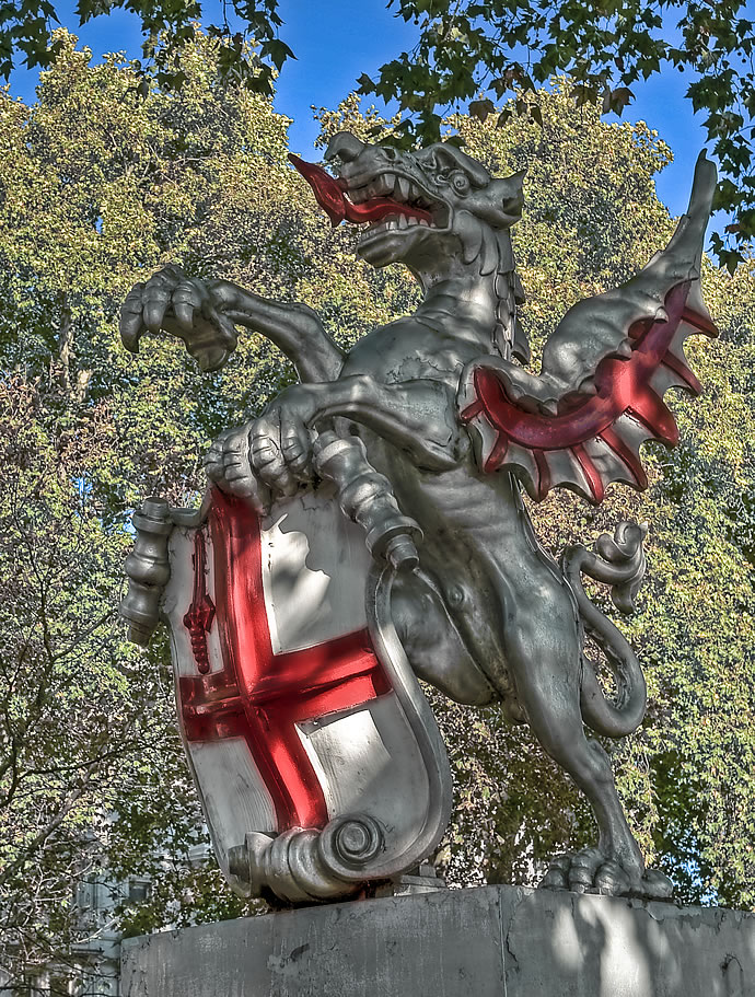 �л�Ӣ��֮��