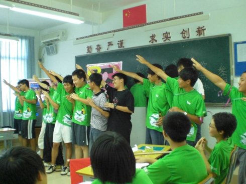 欢乐营中学部!第三天!有精彩的营长竞选! 欢乐营中学部!第三天!有精彩的营长竞选!