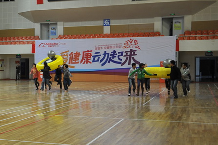 ����Ͱͱ����˶����ڵ�̳�����ݾٰ�