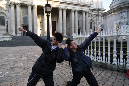 ������˼ѧУ���ʶ���Ӫ�׶�֮�С�����