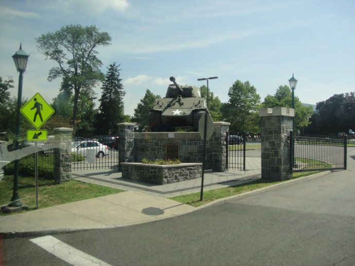 [ת]У`.woodbury