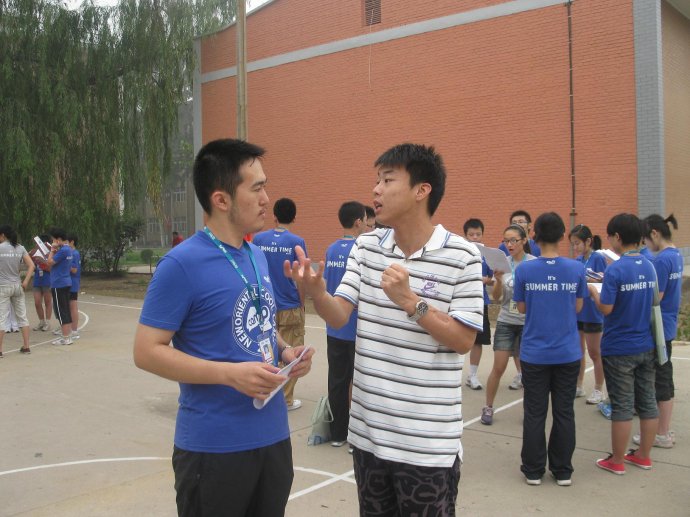 2010�¶������𺳡���ֵ�ü���ĳ�����ƷӪ