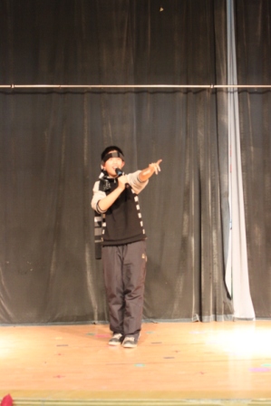 ���ţ����ٵ�����Ӫ�������Ǹ�����~