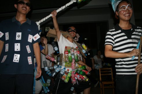 ��ױ���,��������